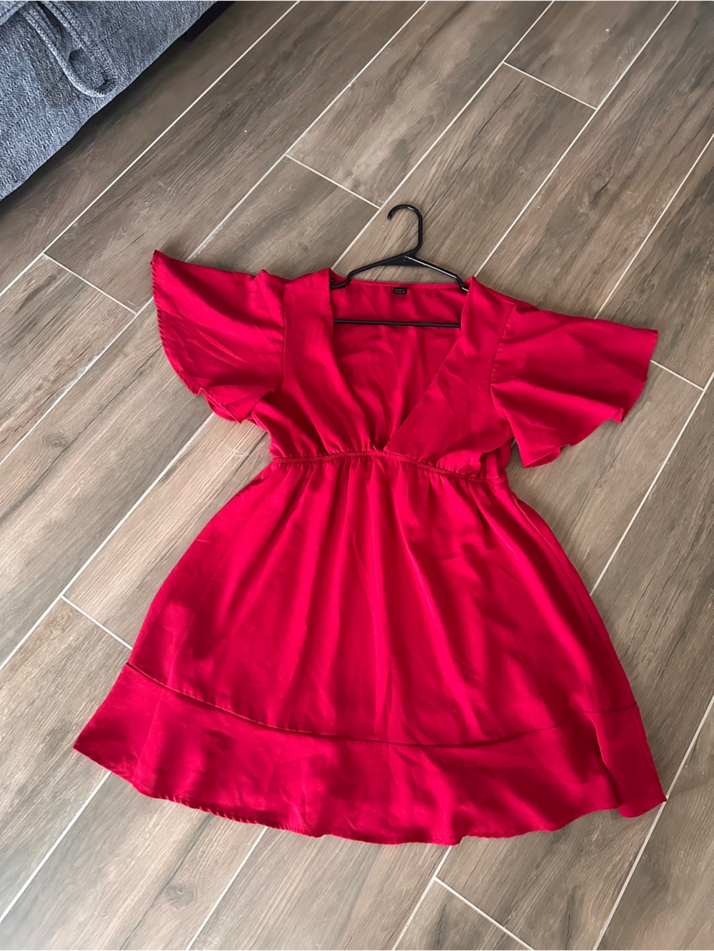 Red Flutter Sleeve Deep V Neck Fit & Flare Mini Dress L 8/10